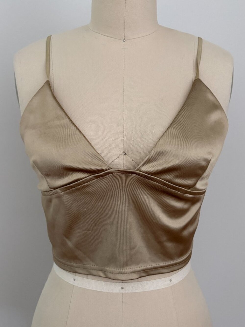 Lulus Champagne Gold Silk Satin V-Neck Spaghetti Strap Crop Top Sirencore Party